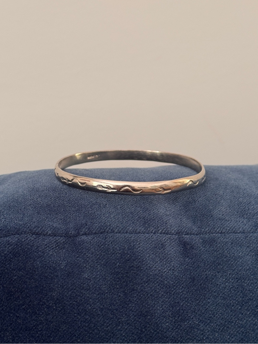 Vintage Mexico 925 Sterling Silver‎ Flower engraved Bangle Bracelet